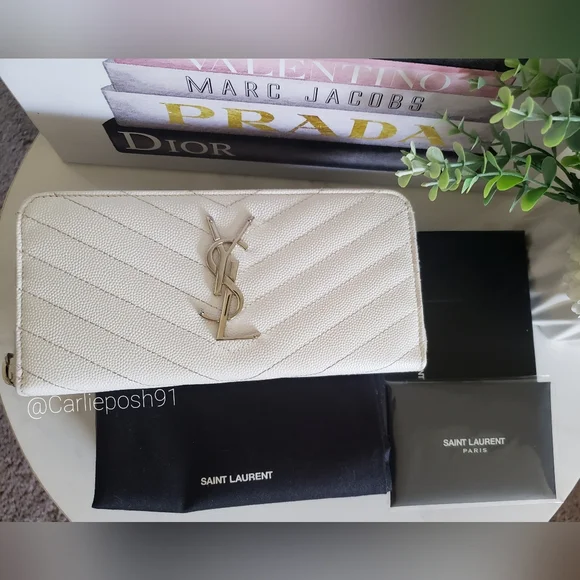 *SOLD* Authentic Pre-owned Yves Saint Laurent Grain De Poudre Zip Long Wallet - Picture 13 of 15